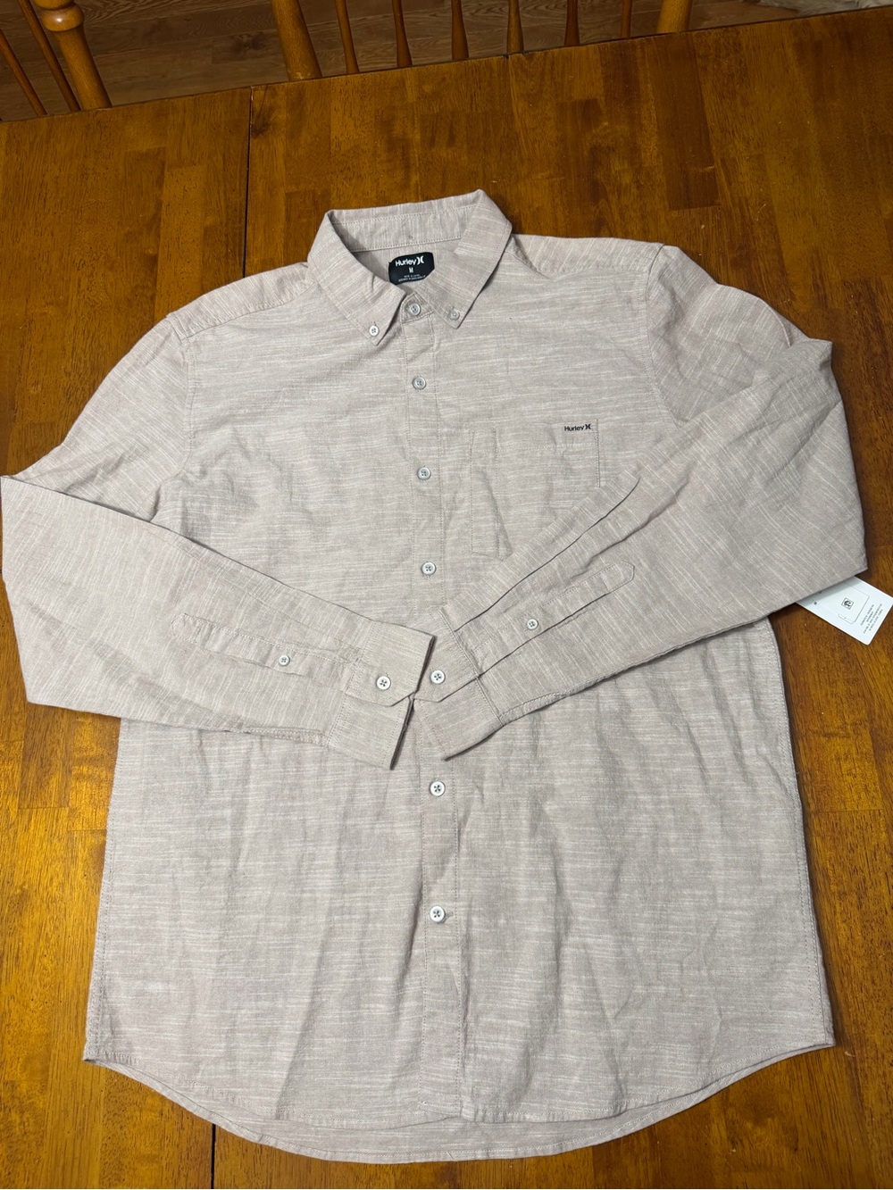 Brand New Hurley Men's Long Sleeve Button-Front Shirt Beige Size Medium